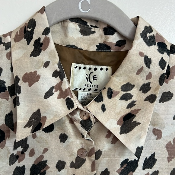 ICE Animal Print Silk Sleveless Boxy Crop Top Size 14P - Picture 2 of 3